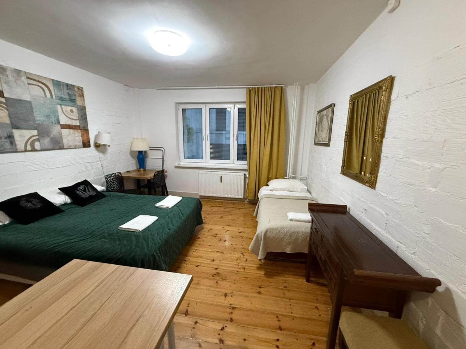 L Ajax Copernicus Center Apartment